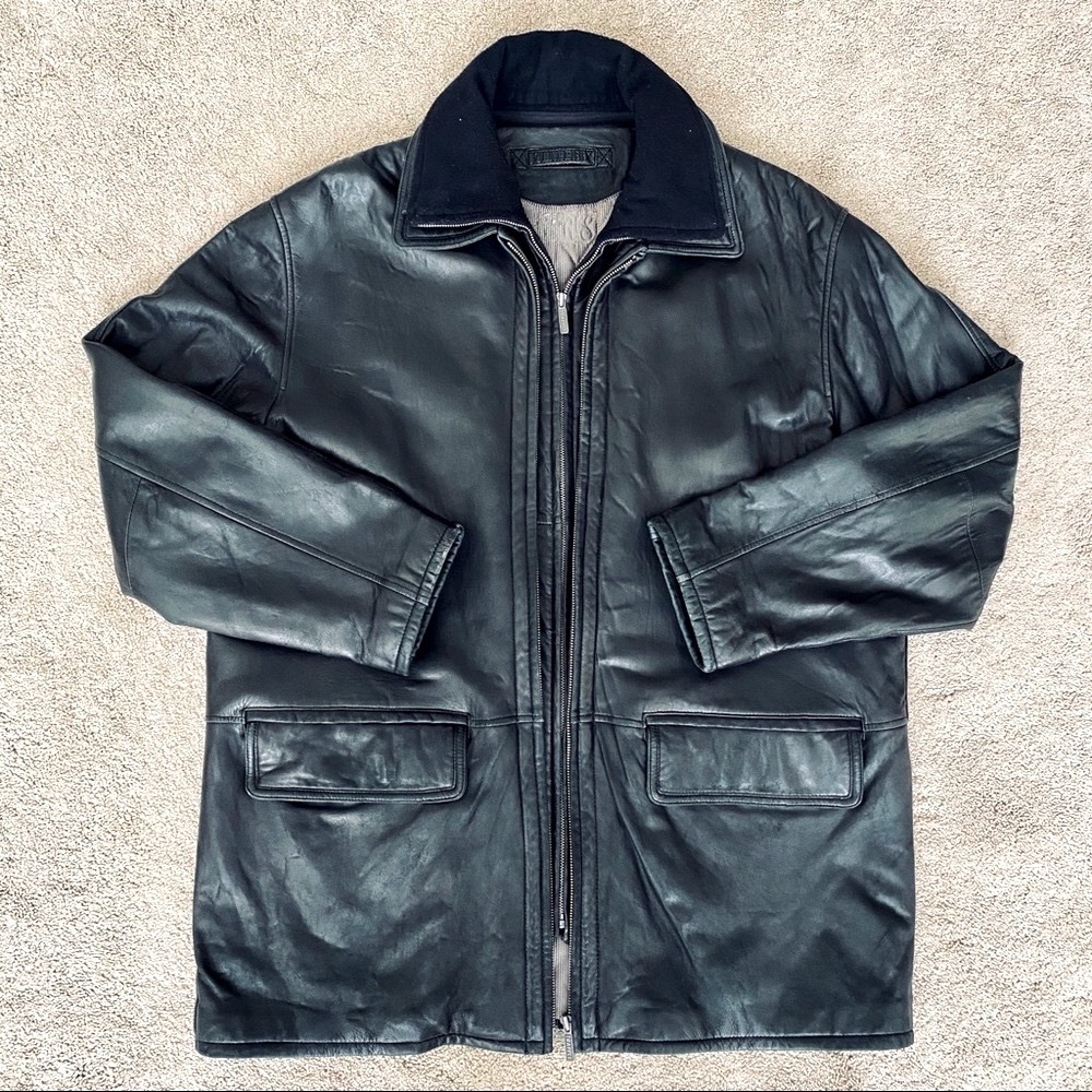 TRAPPER • Black Leather Jacket